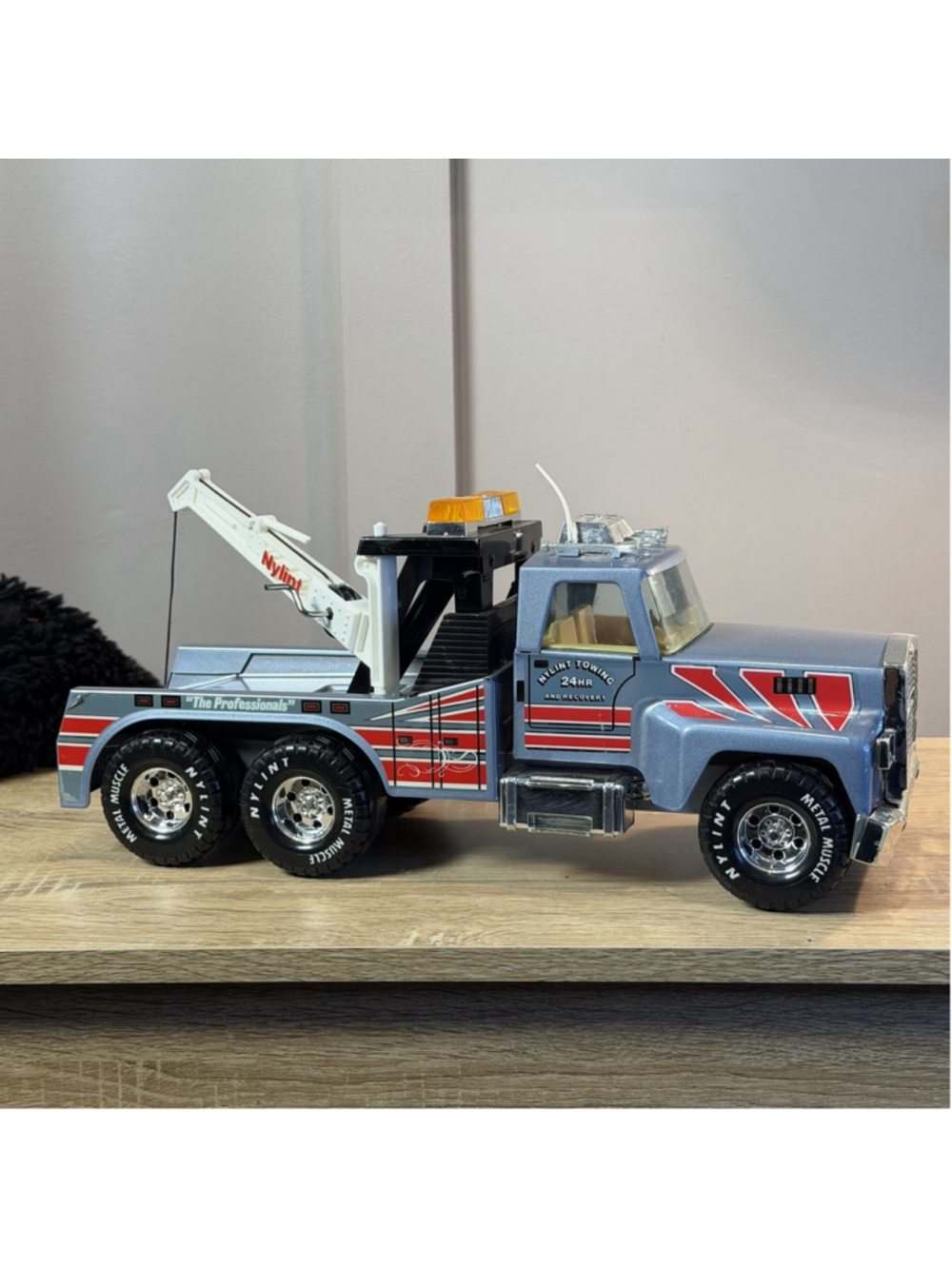 Vintage 1980s NYLINT 17" Pressed Steel 24 Hour Towing Recovery Wrecker Tow Truck